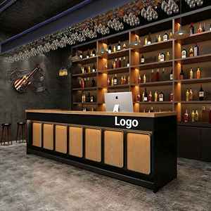 Estación de Bar Personalizada de Dos Tonos con Acabado en Madera y Metal, Mostrador Integrado para Almacenamiento de Licores, Mostrador de Caja para Restaurantes y Locales - Product Image 1