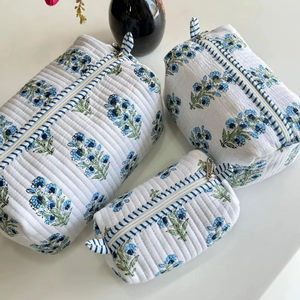 Quilted Vintage Eco-Friendly Cotton Cosmetic Case Set <b>Large</b> Capacity Zipper Closure for Floral Block Print Waterproof Lining - Product Image 1