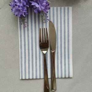 Serviettes non tissées Spunlace douces et absorbantes 40x40cm Serviettes <span class=keywords><strong>de</strong></span> <span class=keywords><strong>table</strong></span> <span class=keywords><strong>en</strong></span> gros Lot <span class=keywords><strong>de</strong></span> 50 pour banquet <span class=keywords><strong>de</strong></span> fête <span class=keywords><strong>de</strong></span> mariage - Product Image 2
