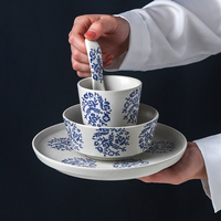 Vaisselle en céramique japonaise, assiettes, bols, tasses, cuillères en terre cuite émaillée bleue, ensemble de vaisselle en céramique individuelle pour restaurants