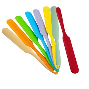 Spatule multifonctionnelle tout-en-un en silicone de qualité alimentaire, résistante à la chaleur, facile à nettoyer, racloir de pâtisserie, couteau à beurre épaissi pour crème - Product Image 1