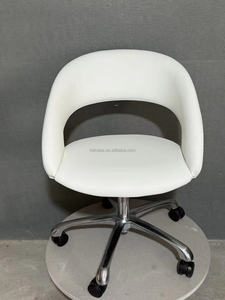 Patas de Silla de Manicura Blancas Premium con Ruedas Personalizables - Product Image 5