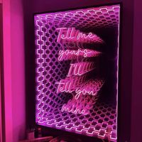 Miroir infini en acrylique LED 3D personnalisé avec design personnalisable et couleurs multiples pour la décoration de la maison, du bar, du studio, de la voiture et de l'entreprise
