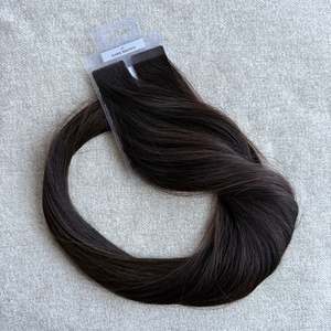 Extensions de cheveux vierges européens de qualité supérieure, cuticules intactes, à bandes adhésives invisibles, extrémités épaisses, avec bande PU invisible - Product Image 2