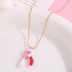 Collar con colgante de letra de burbuja chapado en oro de 18 quilates, collar con abalorio inicial de esmalte rosa, collar de acero inoxidable, regalo de San Valentín - Product Image 5