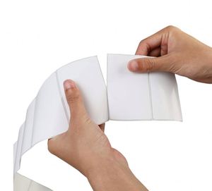 Etiqueta Adhesiva Personalizada Térmica Directa F0718B 1000 Etiquetas por Rollo - Product Image 3