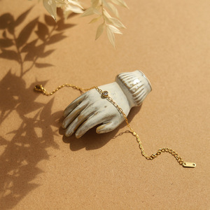 Pulsera de Acero Inoxidable Chapada en Oro de 18K, con un Solo Diamante Blanco, Resistente al Agua y a la Decoloración, para Mujer - Product Image 4