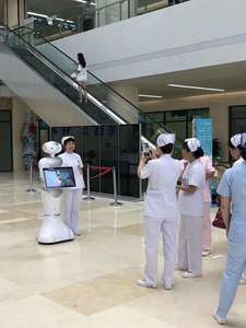 Robot de servicio inteligente humanoide, funciona en hospitales - Product Image 4