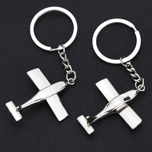 Llavero con colgante de avión, accesorio reative 3D, modelo de avión - Product Image 2