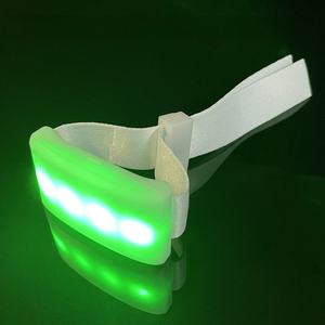 Promotion exceptionnelle : Bracelet lumineux <span class=keywords><strong>LED</strong></span> à 4 lumières, <span class=keywords><strong>ruban</strong></span> lumineux, télécommande, changement de couleur, indice de protection IP65, alimenté par batterie - Product Image 1