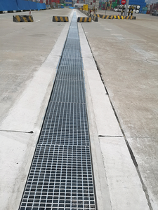 Couvercle de <span class=keywords><strong>grille</strong></span> de drainage extérieur <span class=keywords><strong>grille</strong></span> en acier galvanisé pour gouttière - Product Image 2