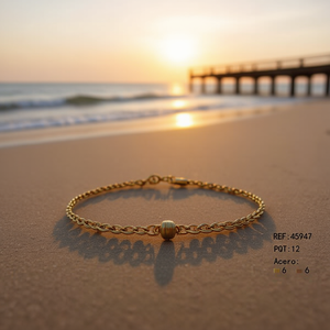 Cavigliera in acciaio inossidabile con lettera E, design minimalista per donna, gioielli alla moda - Product Image 3