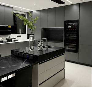 Gabinete de Cocina Frontal Personalizado BALOM con Iluminación LED, Marco de Madera Sólida para Almacenamiento y Exhibición en Cocinas de Villas - Product Image 3