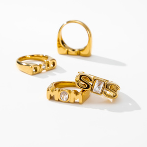 YF5188 Anillo de Acero Inoxidable con Baño de Oro de 18K, Resistente al Agua, con Circonita, Diseño Moderno y Delicado con Letras MOM <span class=keywords><strong>SIS</strong></span> para Mujer - Product Image 6