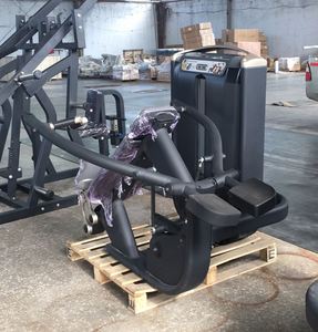 Máy tập vai chuyên nghiệp tại phòng tập, thiết bị tập thể dục thương mại, máy ép vai ngồi sử dụng hệ thống tạ pin, thiết bị phòng tập Matrix với màn hình kỹ thuật số - Product Image 5