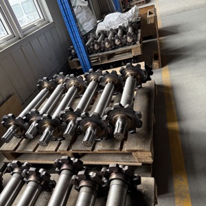Ricambi per finitrici Vogel, Volvo, Dynapac, Bomag, XCMG: Catena di trasporto, Gruppo cuscinetto di trasporto, Raschiatore di trasporto - Direttamente dalla fabbrica - Product Image 2