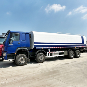 Vente flash Sinotruk Howo 8x4 27000 litres Camion citerne à carburant diesel Camion citerne à carburant Lhd Rhd avec réservoir en alliage d'aluminium - Product Image 2