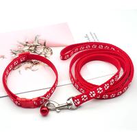 Set Kalung dan Tali Anjing dan Kucing Bahan Nylon Fitur Lepas Cepat Desain Jejak Kaki Terbuat Dari