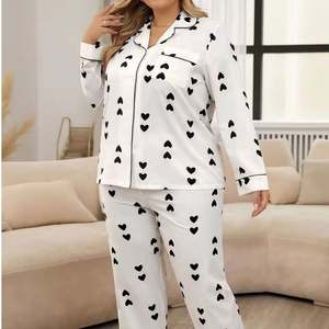 Ensemble de pyjama pour femmes en taille grande, cardigan en tissu gaufré à manches longues, pantalon, ensemble douillet en forme de cœur, 2 pièces, pyjama grande taille pour femmes - Product Image 1