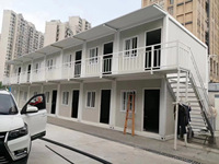 Maison conteneur à 2 étages, conteneurs préfabriqués avec dimensions personnalisables, maisons de dortoir sur site en conteneurs