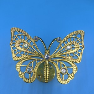 Gancho de pared con forma de mariposa, de hierro fundido, para colgar abrigos, montado en la pared detrás de las puertas. - Product Image 1