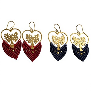 Boucles d'oreilles macramé cœur Arbre de Vie faites à la main en laiton, couleurs mélangées, bijoux bohèmes tendance pour femme, cadeau - Product Image 1