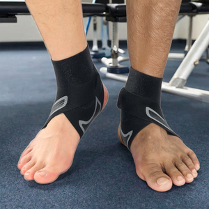 Manchon <span class=keywords><strong>de</strong></span> soutien <span class=keywords><strong>de</strong></span> <span class=keywords><strong>cheville</strong></span> sportif en nylon <span class=keywords><strong>de</strong></span> haute qualité pour la protection anti-<span class=keywords><strong>entorse</strong></span>, ultra-fin, respirant, <span class=keywords><strong>rééducation</strong></span> professionnelle - Product Image 2
