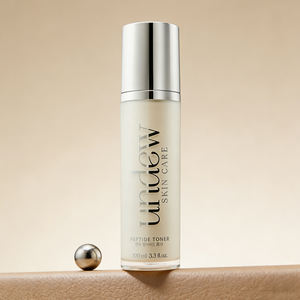 โทนเนอร์ไฮยาลูรอนิค แอซิด และเปปไทด์เติมความชุ่มชื้นเข้มข้น ช่วยล็อคความชุ่มชื้น ฟื้นฟูผิวแห้ง/ขาดน้ำ ให้เรียบเนียนและอิ่มน้ำ - Product Image 2