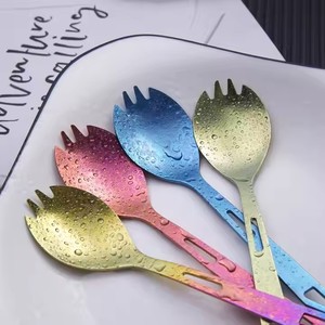 <span class=keywords><strong>3</strong></span> en 1 ultraligero para acampar al aire libre Picnic viaje Spork cuchara ligera duradera Spork largo de titanio con abrebotellas - Product Image 2