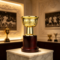 Trofi Logam Kustom Grosir Piala Emas Klasik Finishing Emas Berkilau Tinggi Mangkuk Berukir Alas Kayu Trofi Suvenir Pemenang