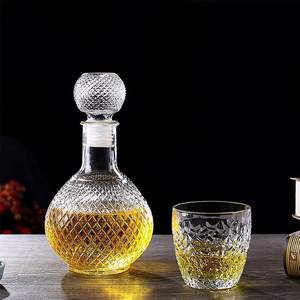 1L Glas-Dekanter mit Luftdichtem Kugelverschluss Whiskey-Dekanter-Set für Alkohol Wein Mundwasser Bourbon Brandy Likör Saft - Product Image 6