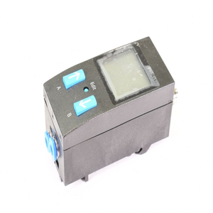 Nieuwe Originele Ready 192032, SDE1-D10-D10-<span class=keywords><strong>G</strong></span>-<span class=keywords><strong>2</strong></span>-HQ4-C-P1-M8 Warehouse Industriële Automatisering PLC Programmeringscontroller - Product Image 1