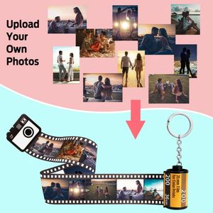 Llaveros Personalizados con Rollo de Película Fotográfica Retráctil - Product Image 2