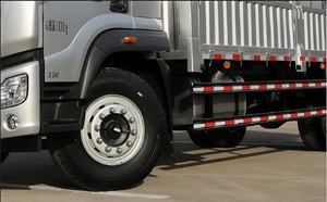 Yuchai Diesel Engine Euroll TECREK Camión mediano 15ton Camión de carga - Product Image 2