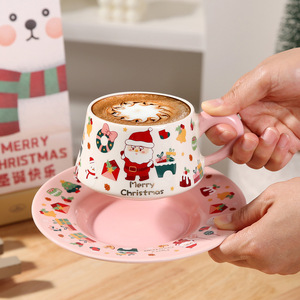 300ml Ins Creative Retro <span class=keywords><strong>Precio</strong></span> barato Navidad Cerámica Café Té <span class=keywords><strong>Tazas</strong></span> y platillos Set con cuchara - Product Image 3