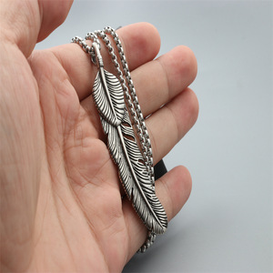 yunnique <b>Feather</b> Pendant Necklace Stainless Steel Unisex Gift Jewelry Fashionable Silver <b>Black</b> Design - Product Image 4