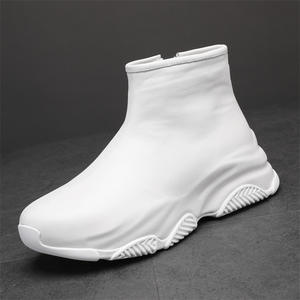 รองเท้าบูทเดินป่าหนังแท้กันน้ำสำหรับผู้ชาย สวมใส่สบาย พื้นรองเท้าบุนุ่ม น้ำหนักเบา เหมาะสำหรับกิจกรรมกลางแจ้งและสวมใส่ลำลอง - Product Image 1