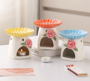 Diffusore di aromi per bruciatore di olio essenziale di natale cera di ceramica Melt candelabro per scaldabagno <span class=keywords><strong>piatto</strong></span> di fiori - Product Image 1