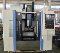 Centre d'usinage CNC entièrement automatique VMC 7124 (XH7124 L) Système FANU 3/4/5 axes Petite machine d'usinage de précision pour métaux