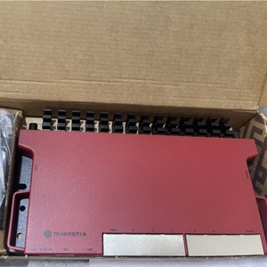 Produit MikroTik L009UiGS-2HaxD-IN avec type d'encryption WEP - Product Image 3