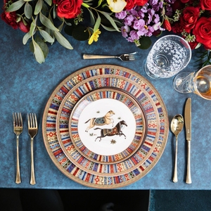 ชุดอาหารค่ำหรูหราทำจากกระเบื้องเนื้อละเอียดพร้อมลวดลายทองคำ ป้องกันการรั่วซึมและใช้กับเครื่องล้างจานได้ พร้อมชุดแก้วสำหรับร้านอาหาร - Product Image 2