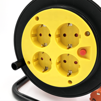 Enrouleur de câble rétractable extérieur 4 voies certifié CE TUV GS avec prise Schuko 3 broches, indice de protection IP20, 16A/250V, pour appareils électroménagers