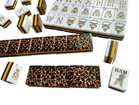 En gros, Nouveau Set de Mahjong de Voyage Portable Personnalisé Black Bear, Bleu, 160 Pièces Gravées, en Acrylique 4 Couches, Luxe pour le Divertissement