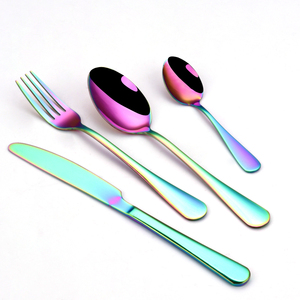Cuillère en or à motif de fleur colorée Unique, vente en gros, <span class=keywords><strong>72</strong></span> <span class=keywords><strong>pièces</strong></span>, <span class=keywords><strong>vaisselle</strong></span> artisanale, ensemble de couverts arc-en-ciel - Product Image 1