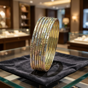 Lot de bracelets plaqués trois tons, bracelets tendance, ensemble de bracelets tricolores, ensemble de bracelets en laiton trois tons, ensemble de bracelets multicolores. - Product Image 5