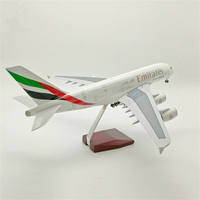 Modèle d'avion simulateur de vol Lijia Hobby autre matériau modèle 380 avec lumière LED et support d'affichage 46x50.5x15.5CM
