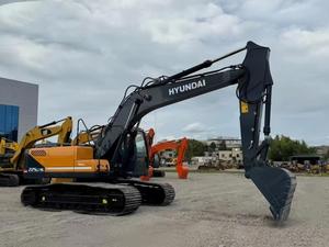 Excavatrice d'occasion Hyundai 225LC-9S à vendre - Product Image 2