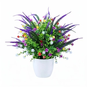 Plantes décoratives artificielles : Souci, <span class=keywords><strong>Eucalyptus</strong></span>, Breathe China, Breathe Topiary, Tiges résistantes, Fleurs blanches - Product Image 1