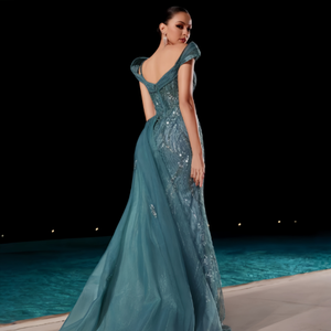 فستان ضيف زفاف مقاس كبير بالترتر-فوار من أجل المآدب والمناسبات الخاصة - Product Image 2