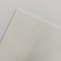 Plaques de plafond en PVC revêtues, dalles suspendues, design pour panneaux de magasin, chambre à coucher, salle de bain, salon, toit